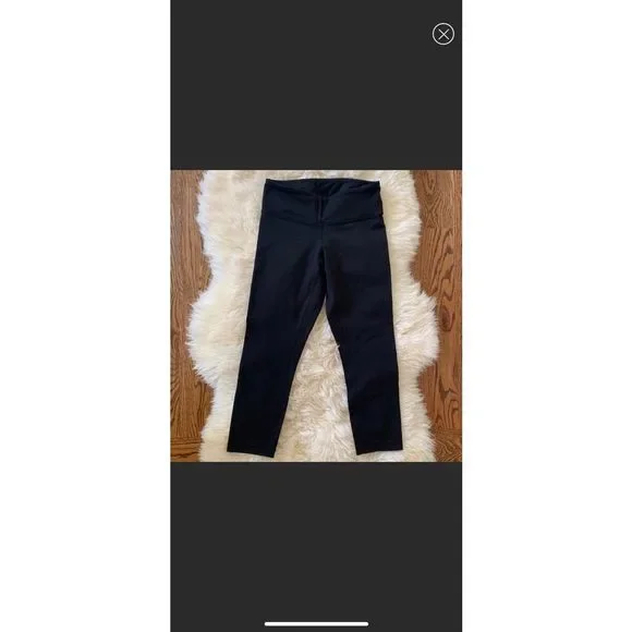 LULULEMON BLACK WUNDER UNDER CAPRI / CROP - Picture 8 of 8